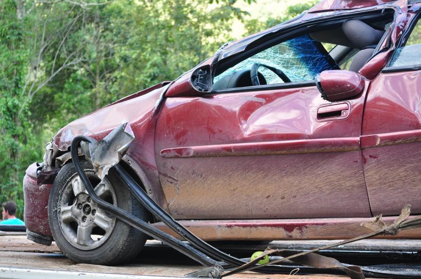 STUDIU: România are piața de asigurări auto cu cea mai mare rată a daunei din Europa Centrală