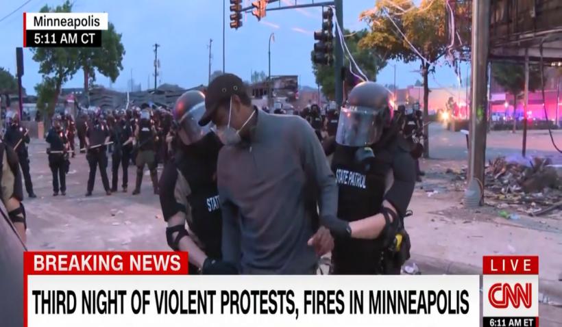 VIDEO. Jurnaliști CNN, arestați în timp ce transmiteau în direct din mijlocul protestelor din Minneapolis