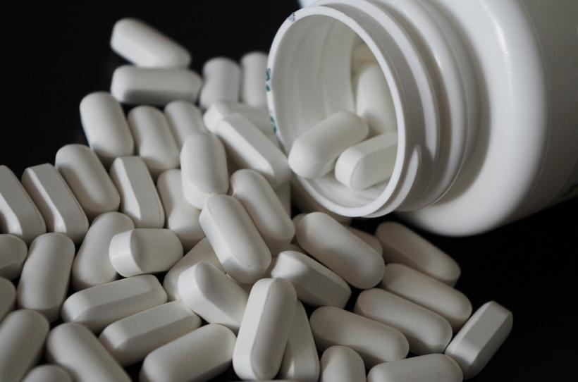 Ibuprofenul va fi testat ca tratament împotriva COVID-19