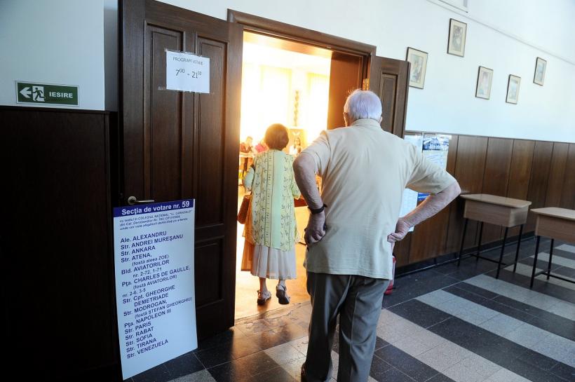 USR forțează votul prin corespondență pentru alegerile locale 