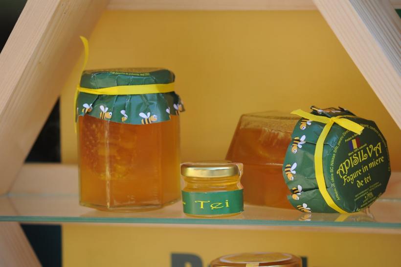 Nou! Comercianții de miere obligați să afișeze tara de proveniență și dacă produsul este 100% natural