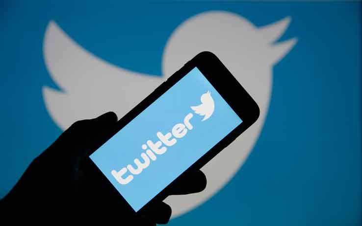 Twitter a blocat conturi online chineze care difuzau informaţii false
