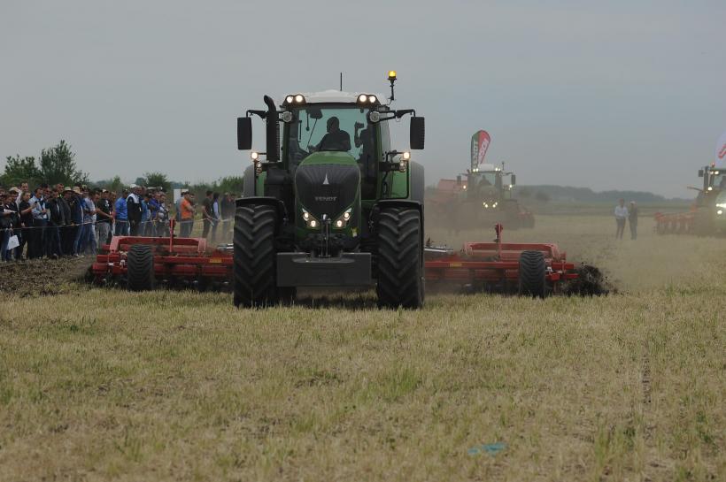 Fermierii au depus cereri unice de plată pentru aproape 10 milioane de hectare