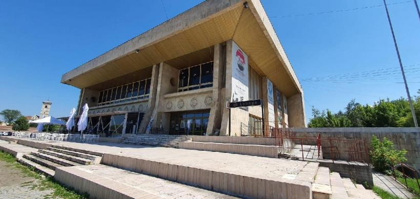 La Alba Iulia justiţia dă peste mână baronilor sindicali