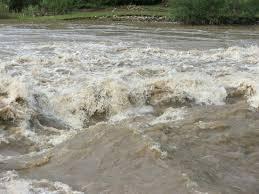 Cod portocaliu de inundații pe mai multe râuri din județul Hunedoara