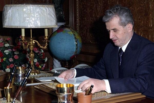 Ce mănâncă un dictator? La masă cu Ceaușescu, Tito și Stalin