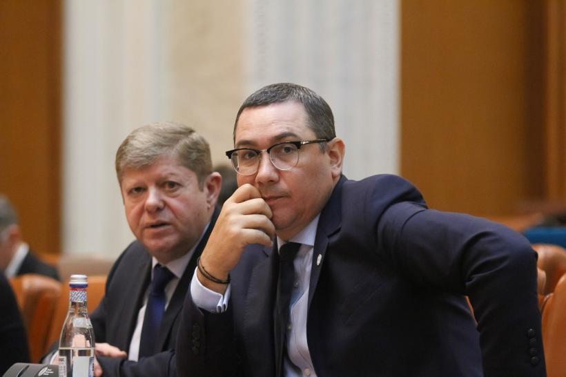 Lovitură dură pentru Victor Ponta: Fostul premier a plagiat lucrarea de doctorat. Decizia e definitivă