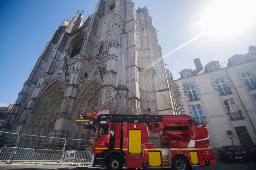 După incendiu, Catedrala din Nantes va sta cel puțin trei ani în șantier!