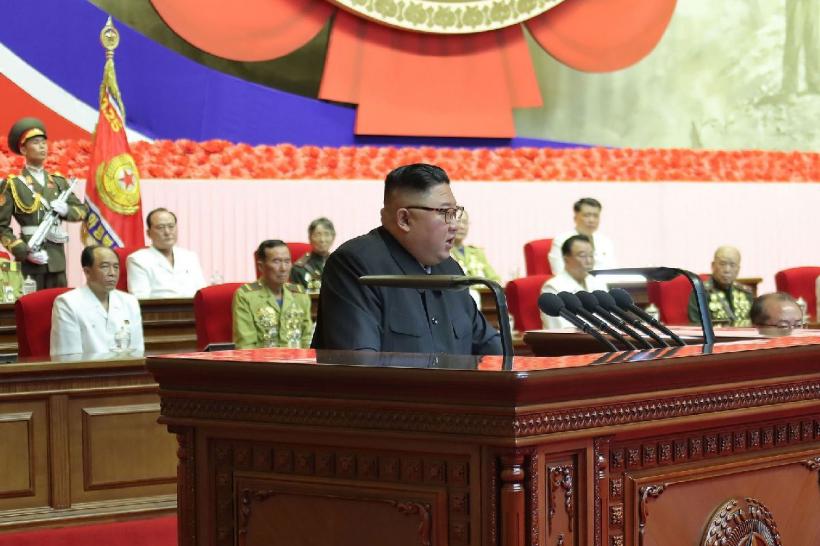Kim se laudă cu arsenalul nuclear