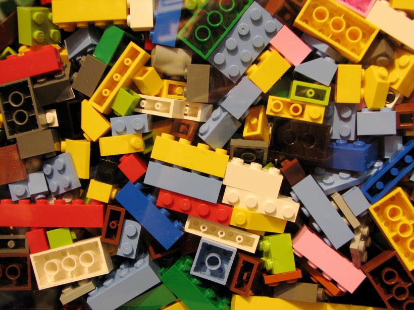 Adulţii, vizaţi să intre în jocul Lego Arts