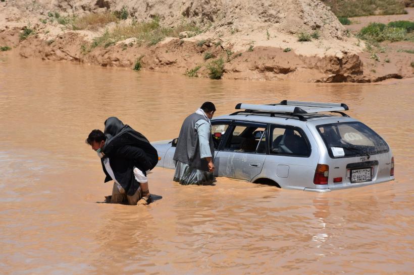 Cel puţin 162 de morţi în urma inundaţiilor produse în Afganistan