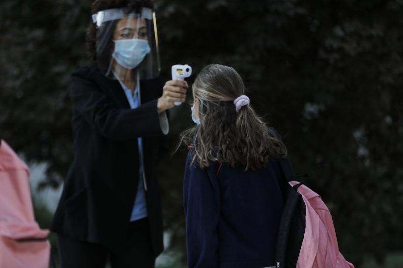 Spania: Zeci de şcoli, infectate după prima săptămână de cursuri