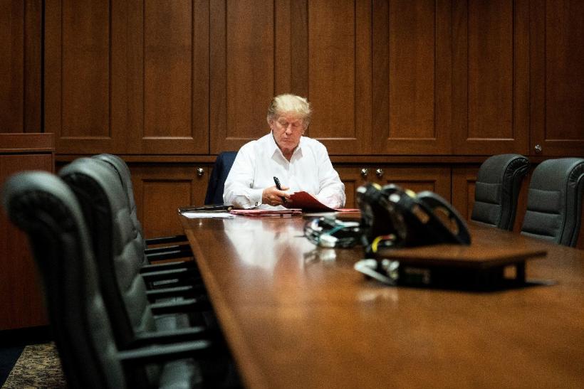 Noi imagini cu președintele Trump de la Centrul Medical Militar Național Walter Reed. „Mă simt mult mai bine acum”