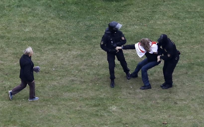 Sute de arestări în Belarus
