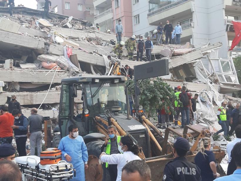 UPDATE Cutremur puternic în Turcia și Grecia. Bilanţul a ajuns la 100 de morţi şi aproape 1000 de răniţi