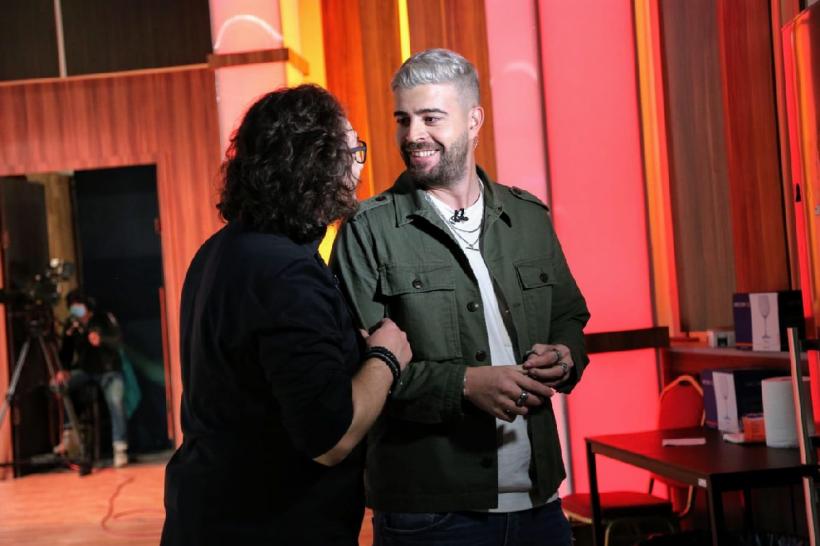 Speak va fi coprezentatorul Ginei Pistol în sezonul 9 Chefi la cuțite 18727324