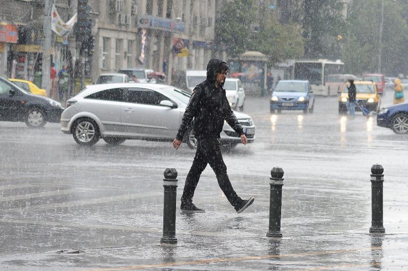 Prognoză specială pentru Capitală: Două zile cu ploi, vânt şi frig 