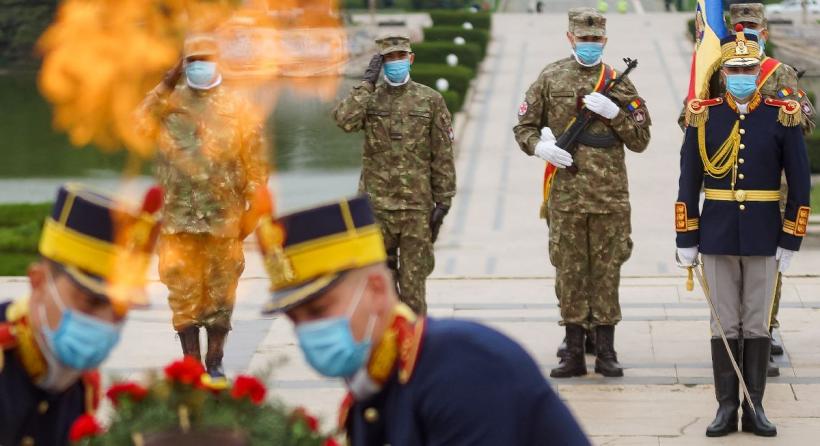 1 Decembrie în pandemie. Ziua Națională a României sărbătorită restrâns la Arcul de Triumf, fără participarea publicului