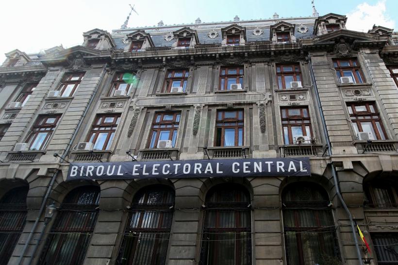 Președintele, reclamat la Biroul Electoral București