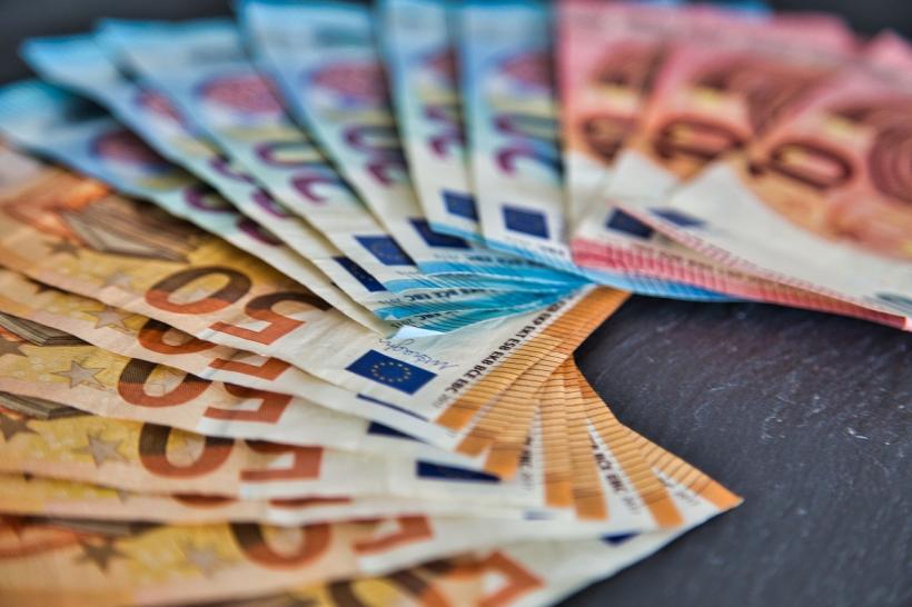 2,9 miliarde de euro din fonduri europene au intrat în economia românească în 2020
