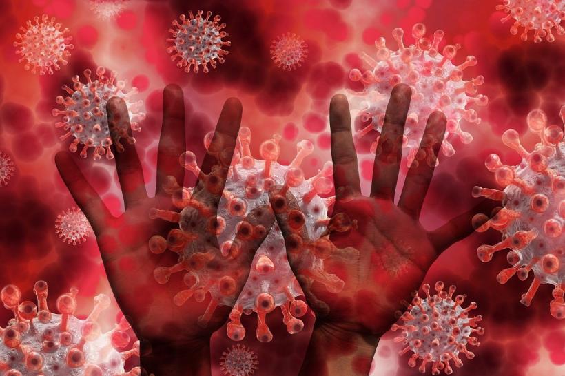 O nouă tulpină a virusului SARS-CoV-2, identificată în Marea Britanie