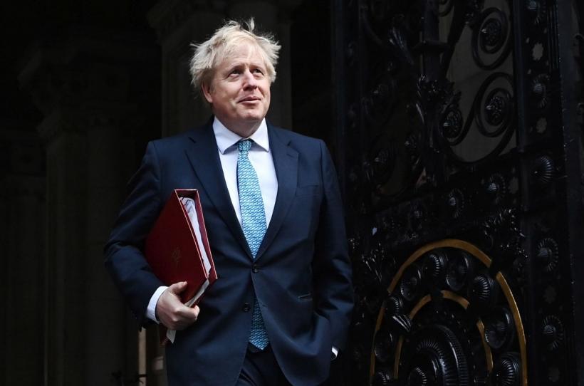 Boris Johnson devine omul care a distrus Crăciunul