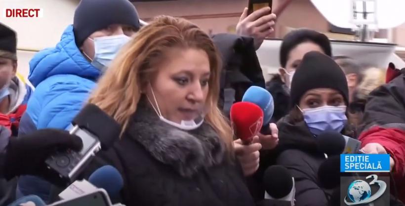 Diana Șoșoacă, la Spitalul Matei Balș: Cât timp au ars oamenii ăia acolo, de au murit carbonizaţi? 