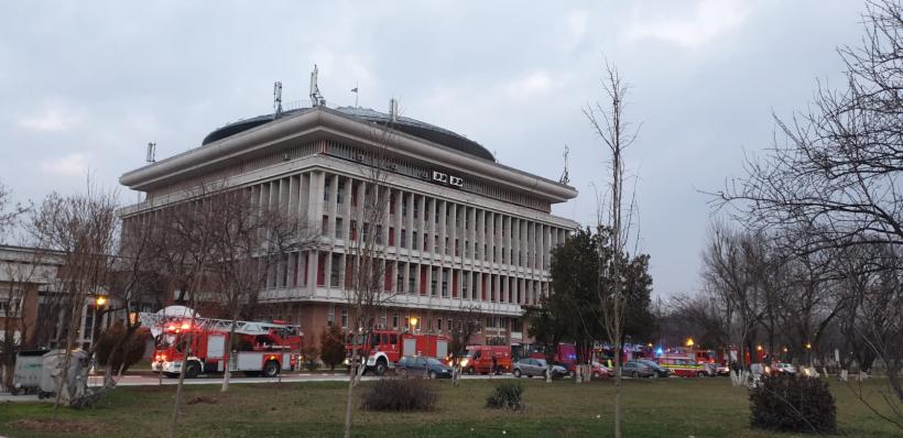 Incendiul de la Politehnica București a fost stins