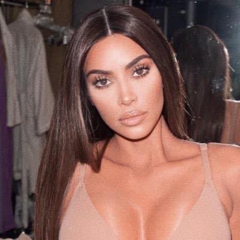 Kim Kardashian a cerut, oficial, divorţul de rapperul Kanye West