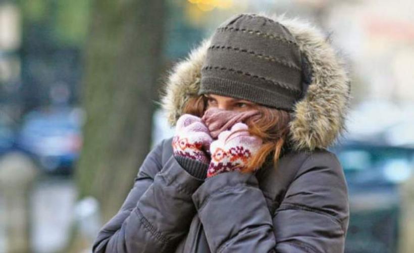 Prognoză specială București: Ninsori, vânt și temperaturi de - 3 grade până sâmbătă seara
