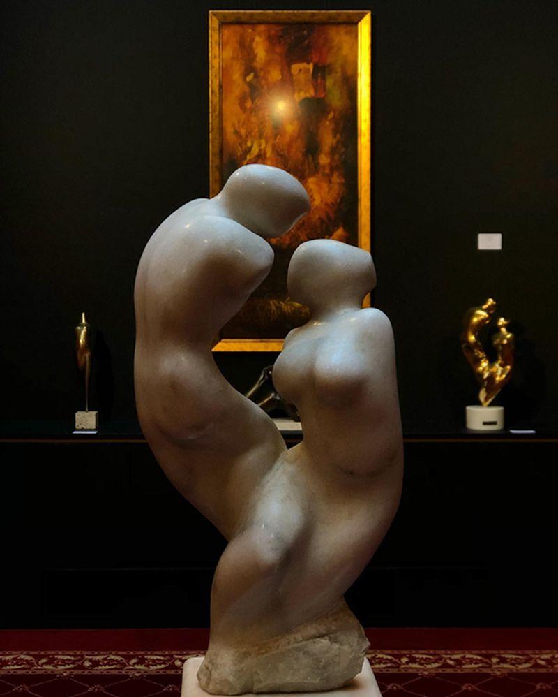 Colecția de sculpturi Guguianu, scoasă la licitație