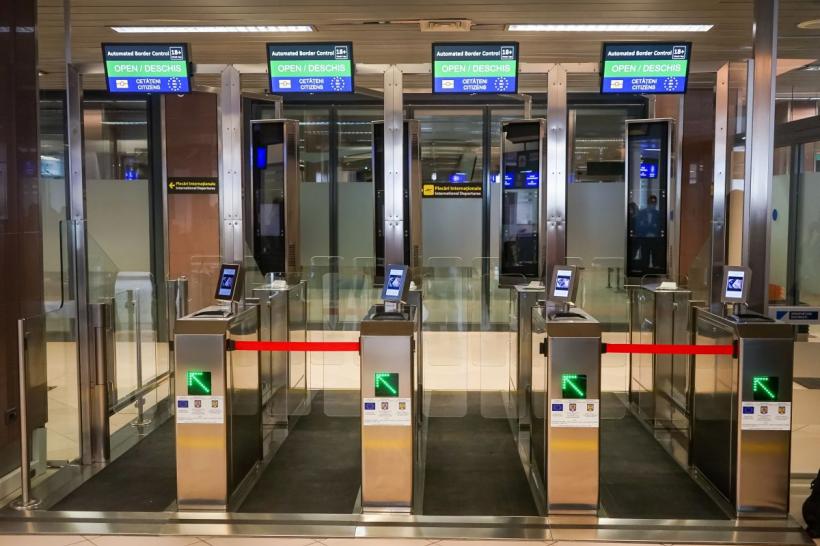 Șase porţi biometrice, montate la Aeroportul Otopeni. Cum funcționează aceste scannere automate