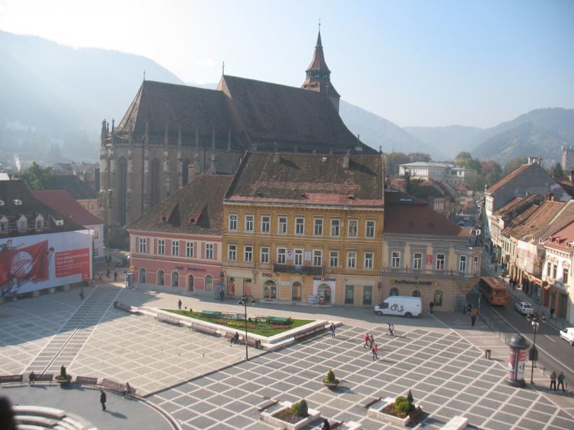 Korona medievală se păstrează aproape intactă, în Brașovul de azi