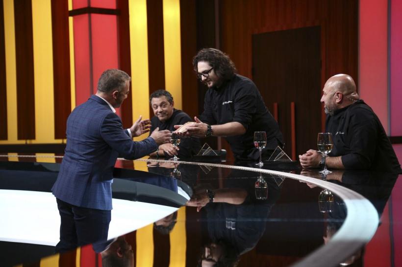 Chefi la cuțite – lider de audiență. Comedianţii Ionuţ Rusu şi Andrei Ciobanu, dar şi fraţii vloggeri Munteanu, printre invitaţii speciali de astăzi 18740571
