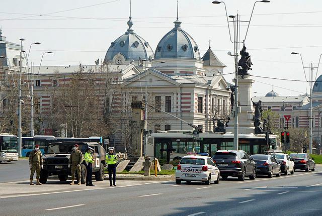 În București și în mai multe orașe mari au loc manifestații împotriva restricțiilor