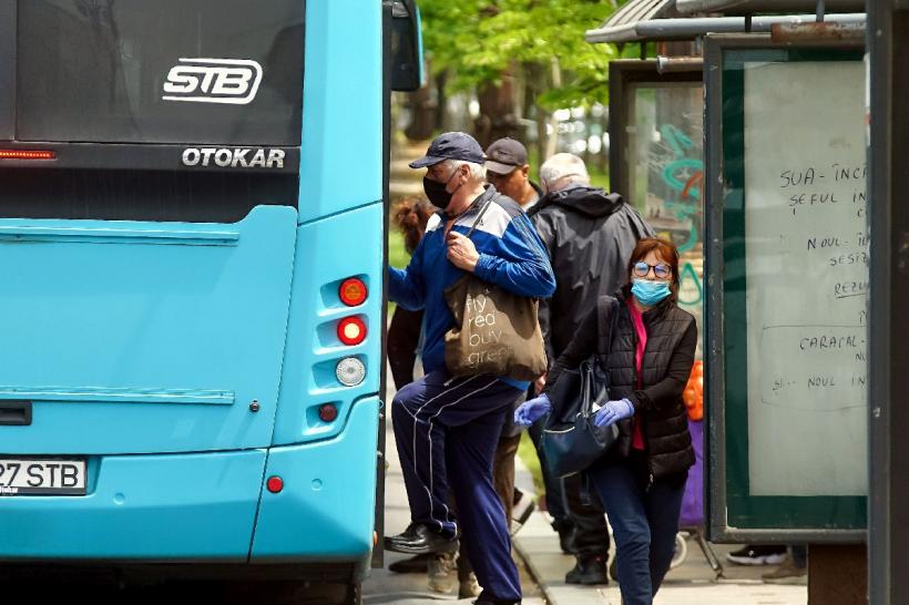 STB a scos pe traseu mai multe vehicule de transport în comun, în contextul protestului spontan de la metrou