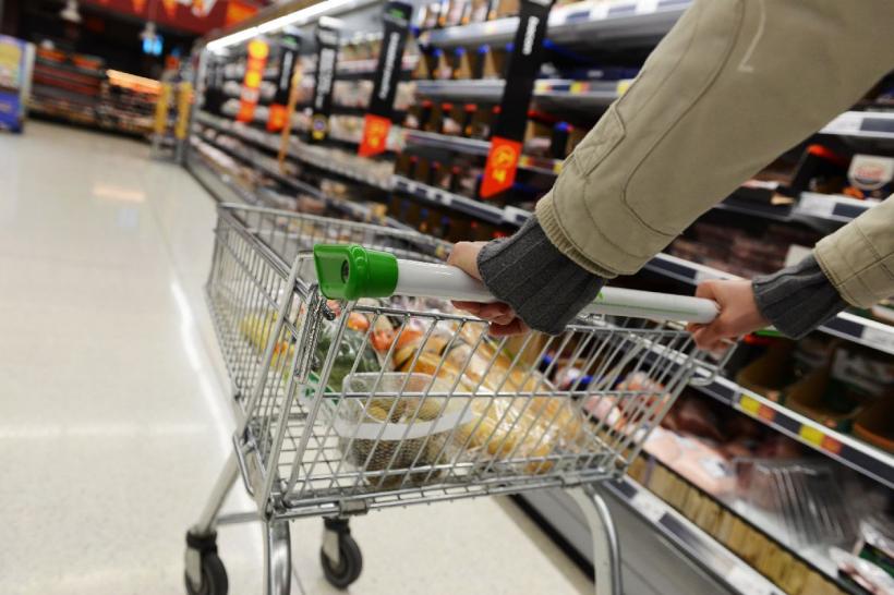 Inflația a scăzut la 3,1% în luna martie 2021. Mâncarea s-a scumpit
