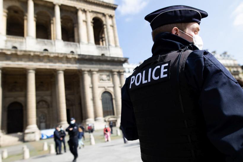 Nou incident armat la Paris. Două persoane, inclusiv o fetiţă, au fost rănite prin împuşcare