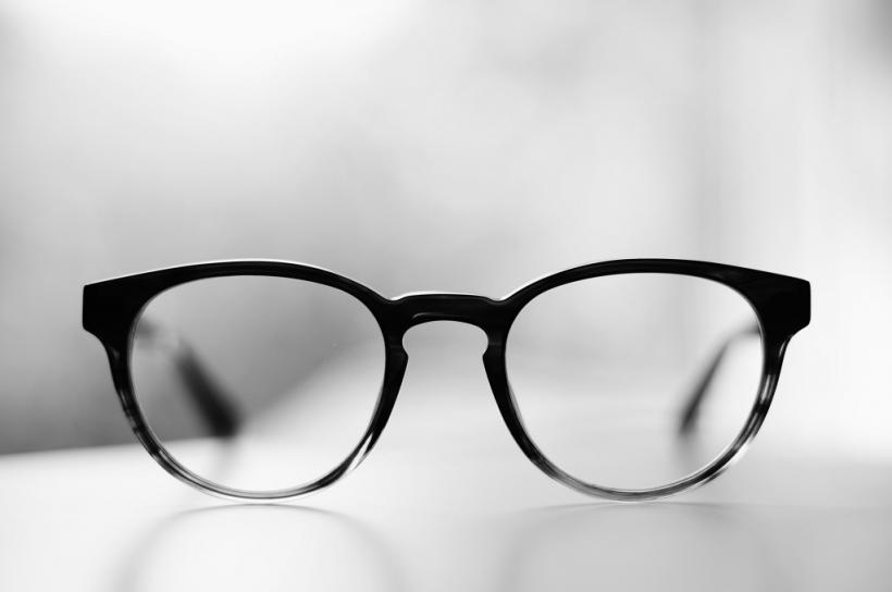 3 afecțiuni oculare comune care pot apărea pe măsură ce îmbătrânești