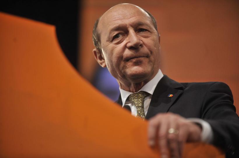 Originile relației dintre Traian Băsescu și Securitatea comunistă