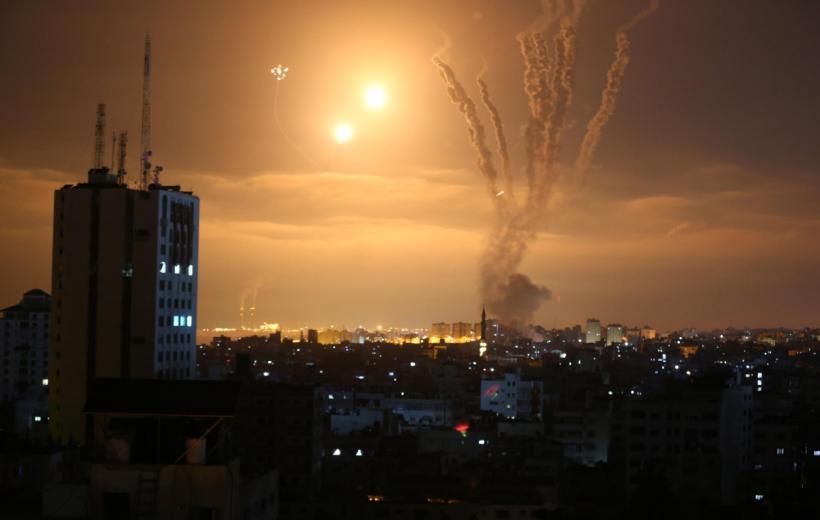 Israelul atacă poziţii islamiste din Liban după un atac cu rachete