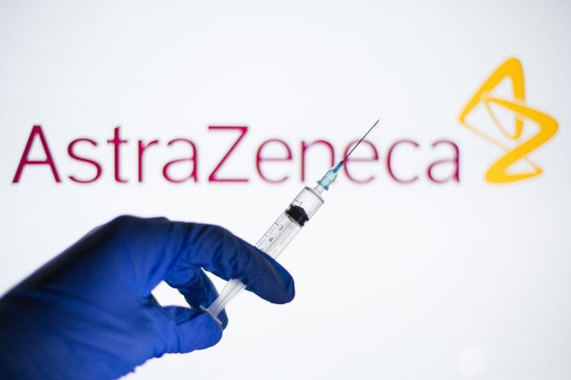 Aproape 560.000 de doze de vaccin AstraZeneca ajung azi în România