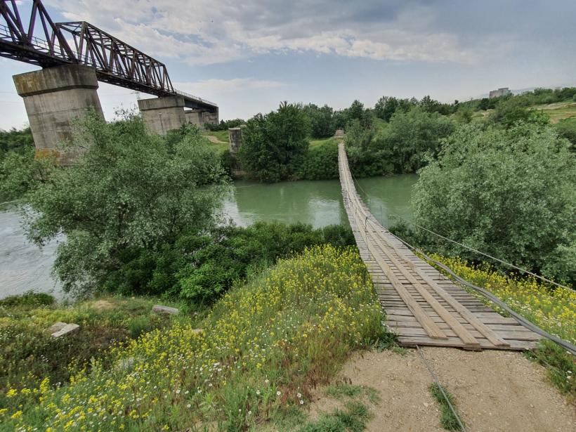 Podul prăbușit de la Grădiștea trimite pe o rută ocolitoare „Anul european al căilor ferate”