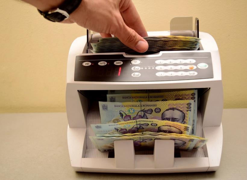 Băncile ţin banii în depozite la BNR în loc să intensifice creditarea