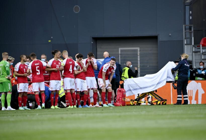 Suedezul Christian Eriksen a transmis primul mesaj după ce s-a prăbuşit pe teren la EURO 2020