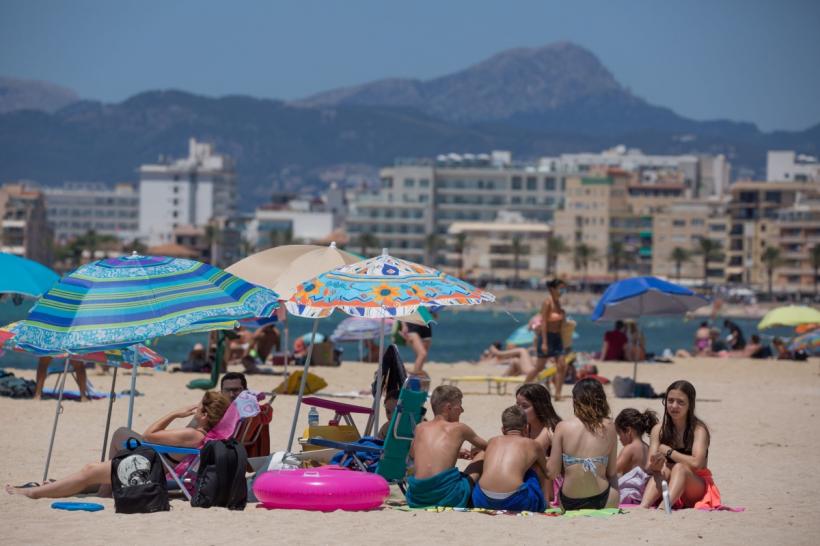 Mii de oameni sunt izolaţi în Mallorca, din cauza unui focar de Covid-19