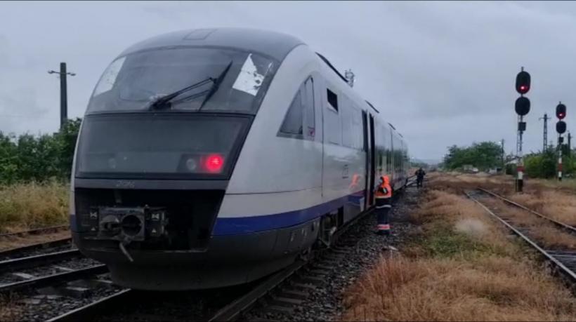 Trenurile CFR Călători de pe relația Gara de Nord-Aeroport opresc din 15 iulie și la Parc Mogoșoaia