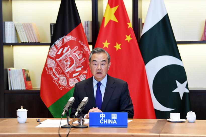 China se pregătește să preia Afganistanul, profitând de retragerea americană
