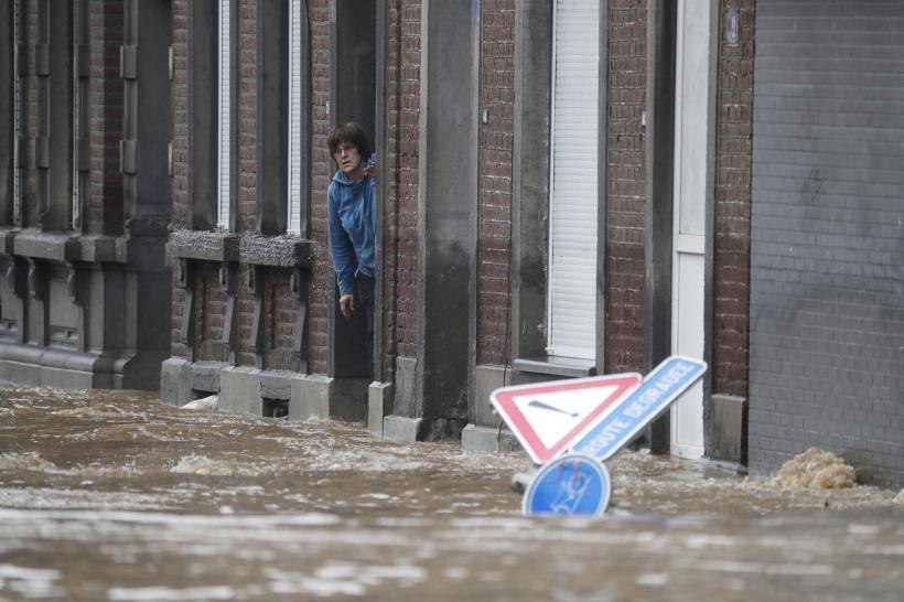Guvernul alocă peste 148 de milioane de lei pentru 17 județele afectate de inundații