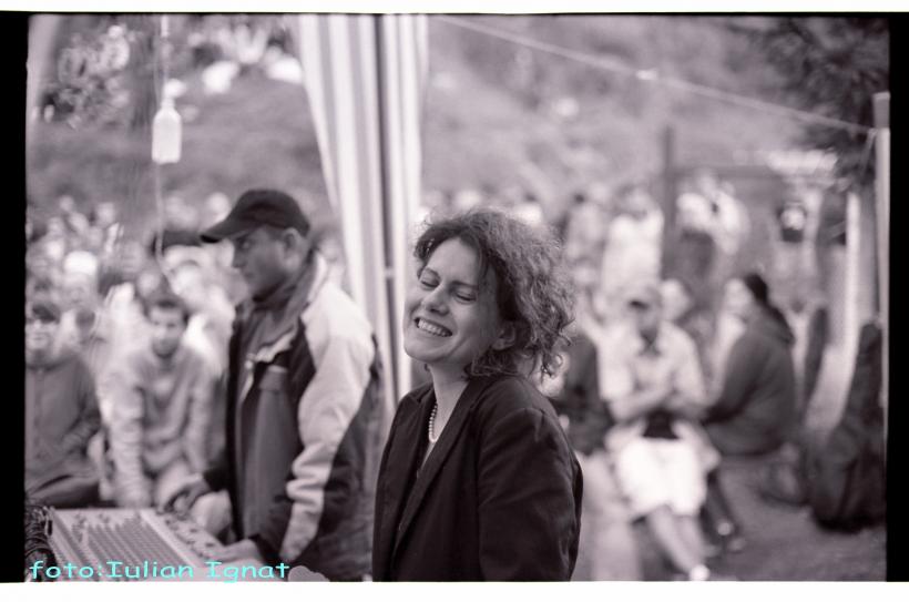 Maria Răducanu prezintă concertul „Din Levant la Bairro Alto”, vinerea aceasta, la Teatrul Godot 18755618